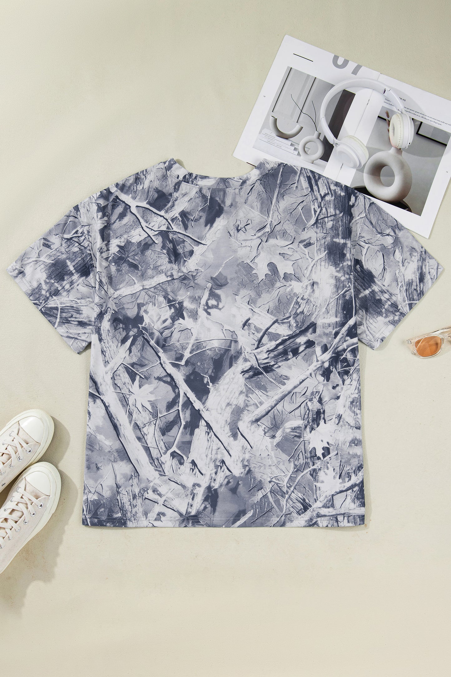 Gray Camouflage LOVE LIKE JESUS Plus Size Tee
