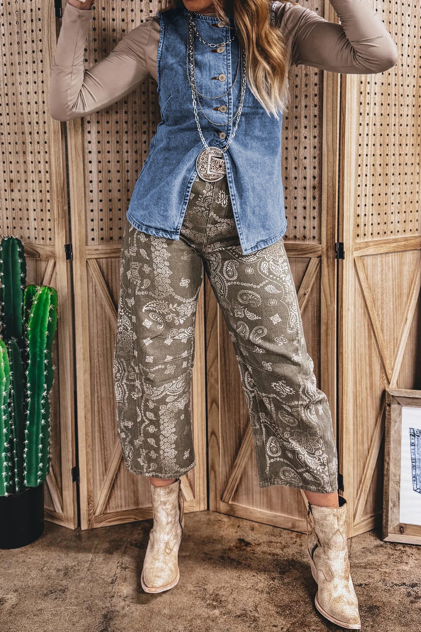 Light wash Beth Denim Vest