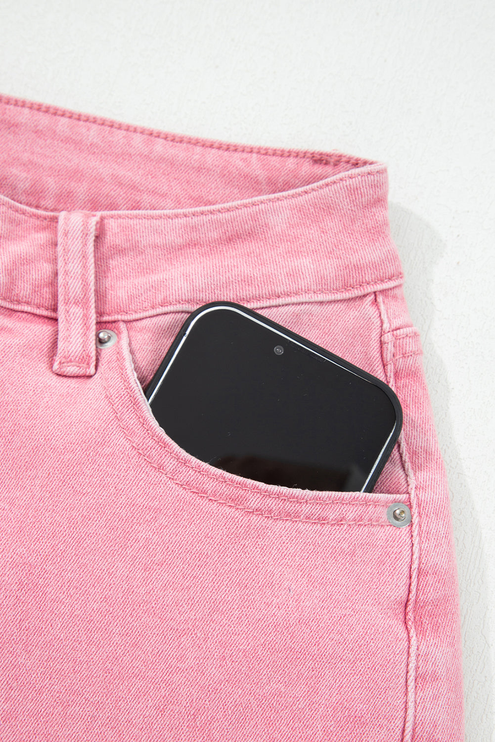 Pinky Distressed Jeans