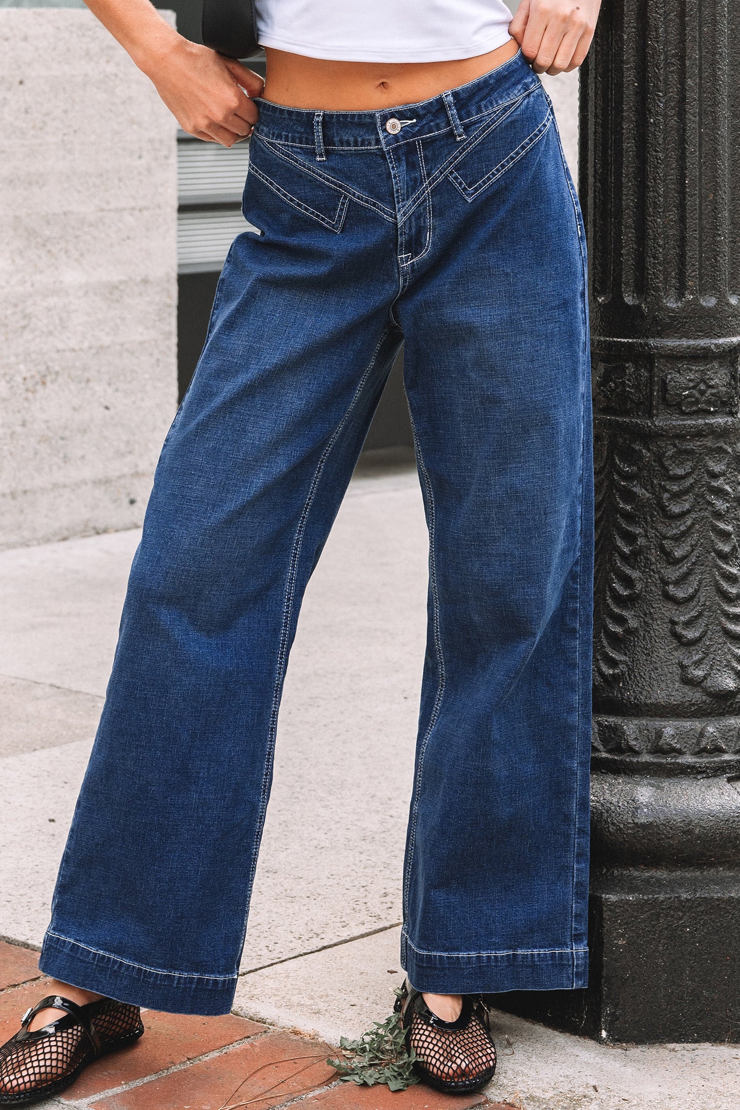 Loose Cuffed Jeans