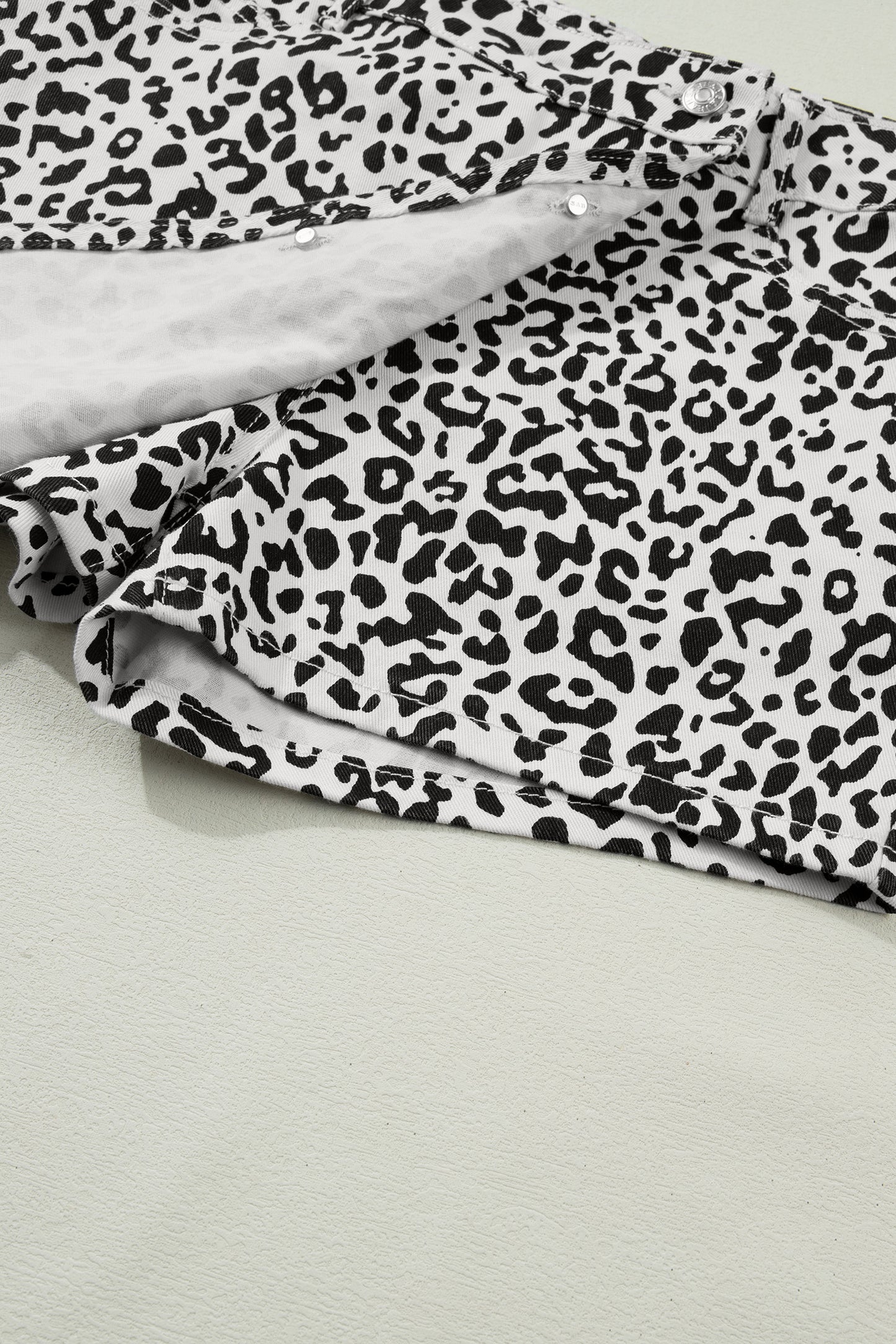 Leopard Overlap Denim Shorts